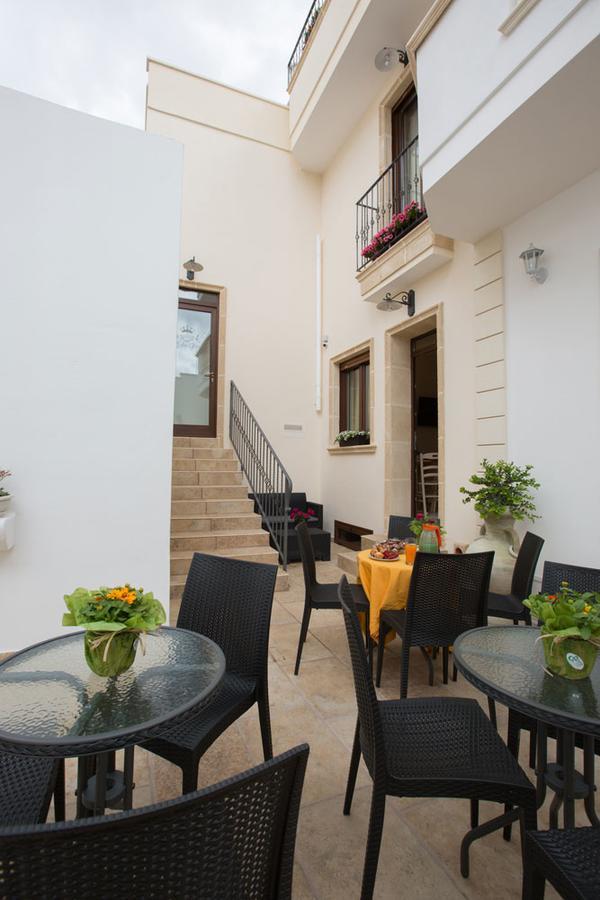 B&B Le Due Gioie Taviano  Exterior photo